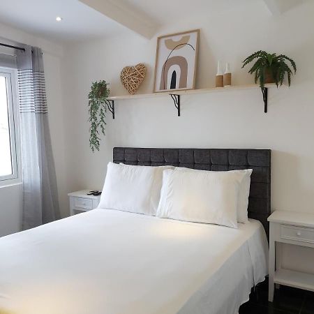 Kdf Apartments Willemstad Extérieur photo