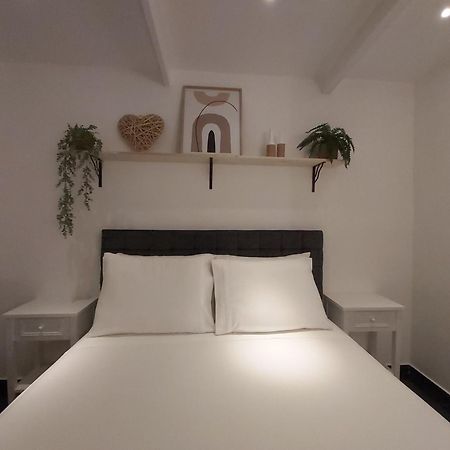 Kdf Apartments Willemstad Chambre photo