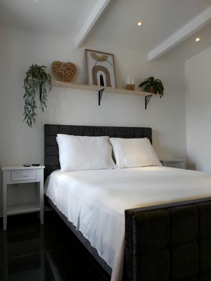 Kdf Apartments Willemstad Extérieur photo